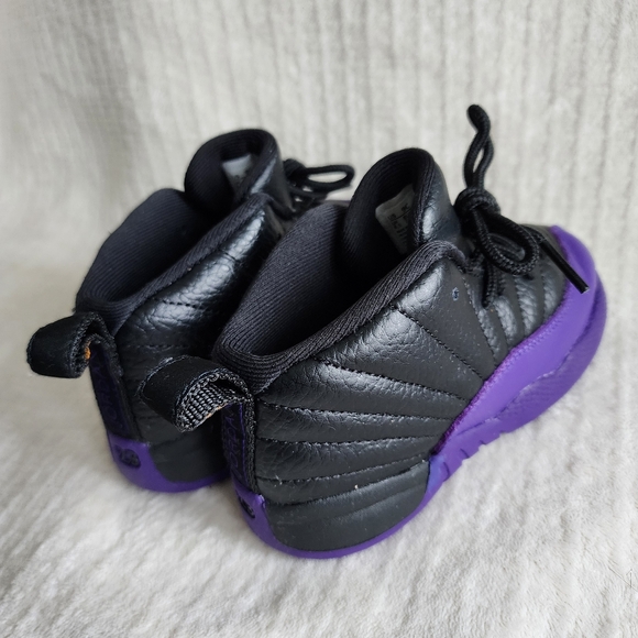 EUC β
οΈ 9C Jordan Toddler's Retro Black/Field Purple - Picture 3 of 6